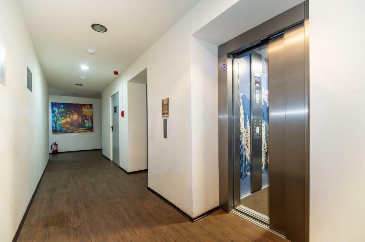 Sarah Deluxe Apartment In Silver Mountain Poiana Brasov Luaran gambar